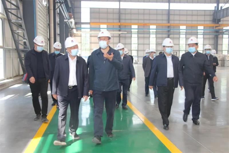 省人大常委會(huì)黨組副書記、副主任馬懿帶隊(duì)到義瑞新材調(diào)研指導(dǎo)